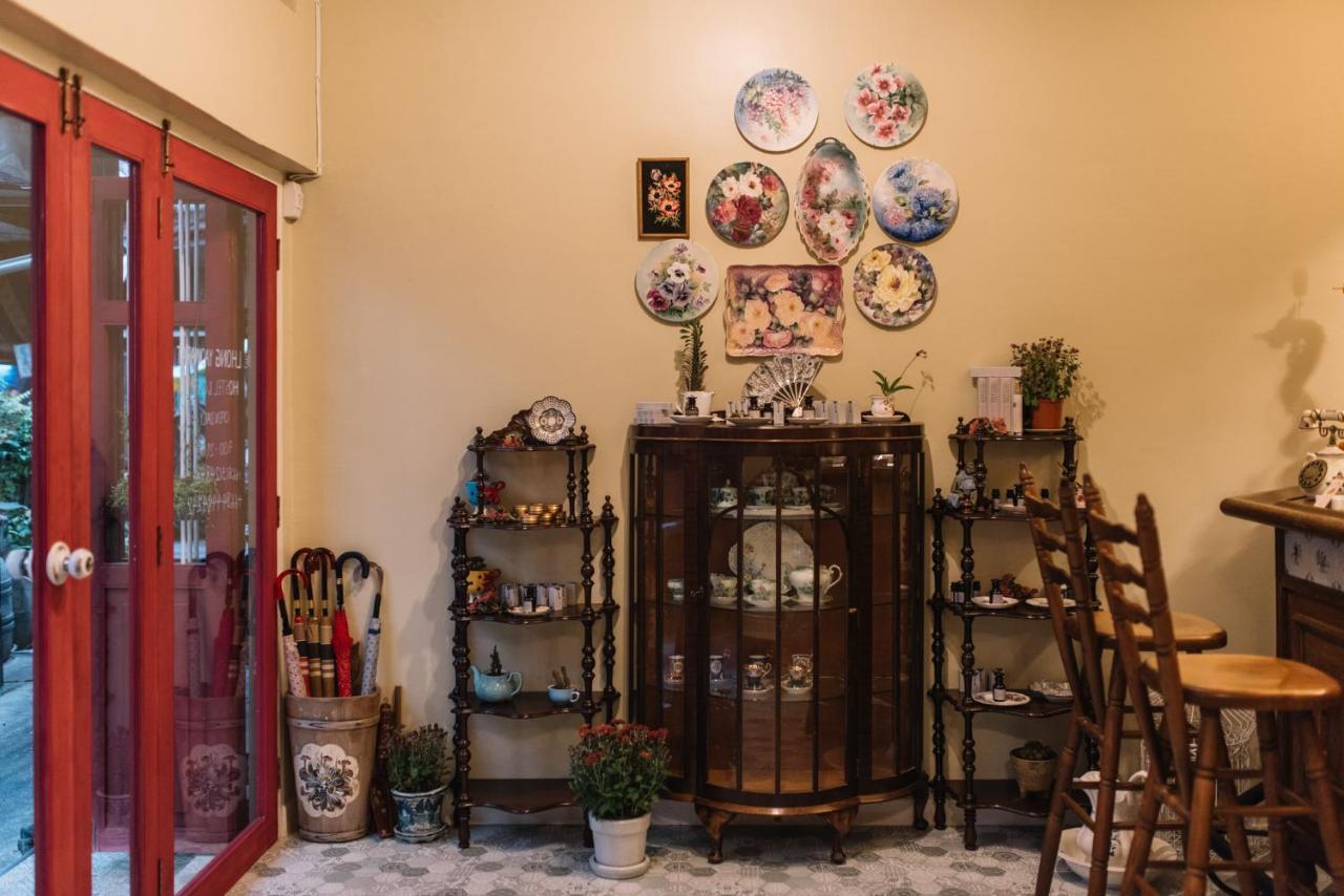 Lhong Yaowarat Hostel Bangkok Ngoại thất bức ảnh