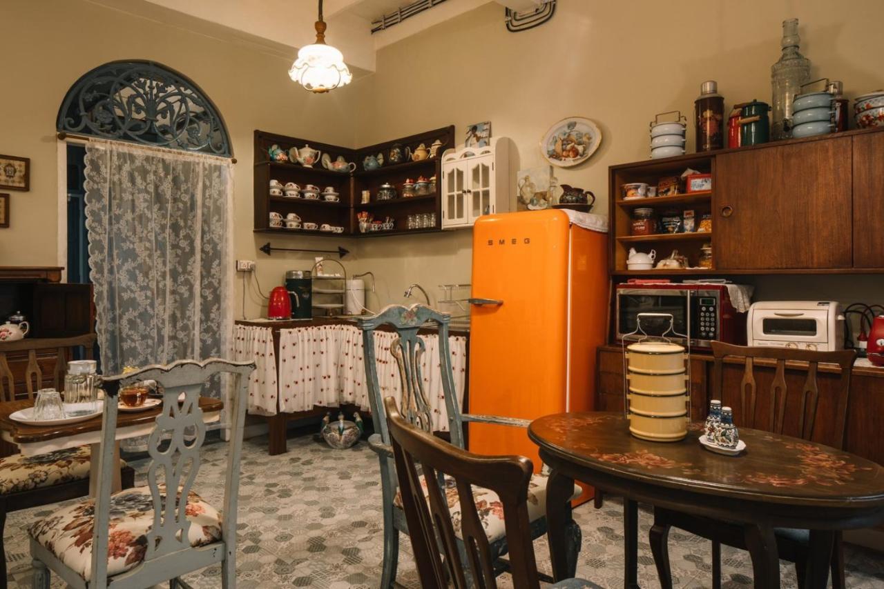 Lhong Yaowarat Hostel Bangkok Ngoại thất bức ảnh