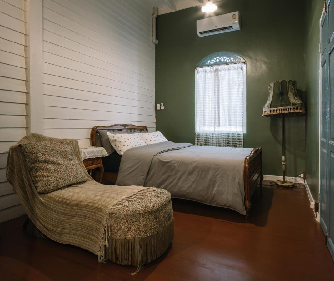 Lhong Yaowarat Hostel Bangkok Ngoại thất bức ảnh
