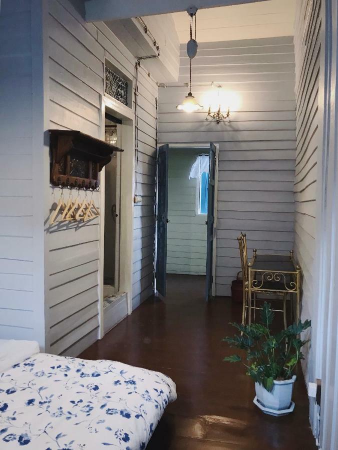 Lhong Yaowarat Hostel Bangkok Ngoại thất bức ảnh
