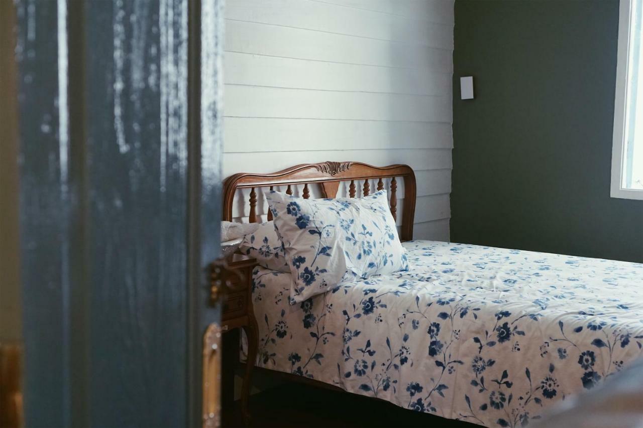 Lhong Yaowarat Hostel Bangkok Ngoại thất bức ảnh
